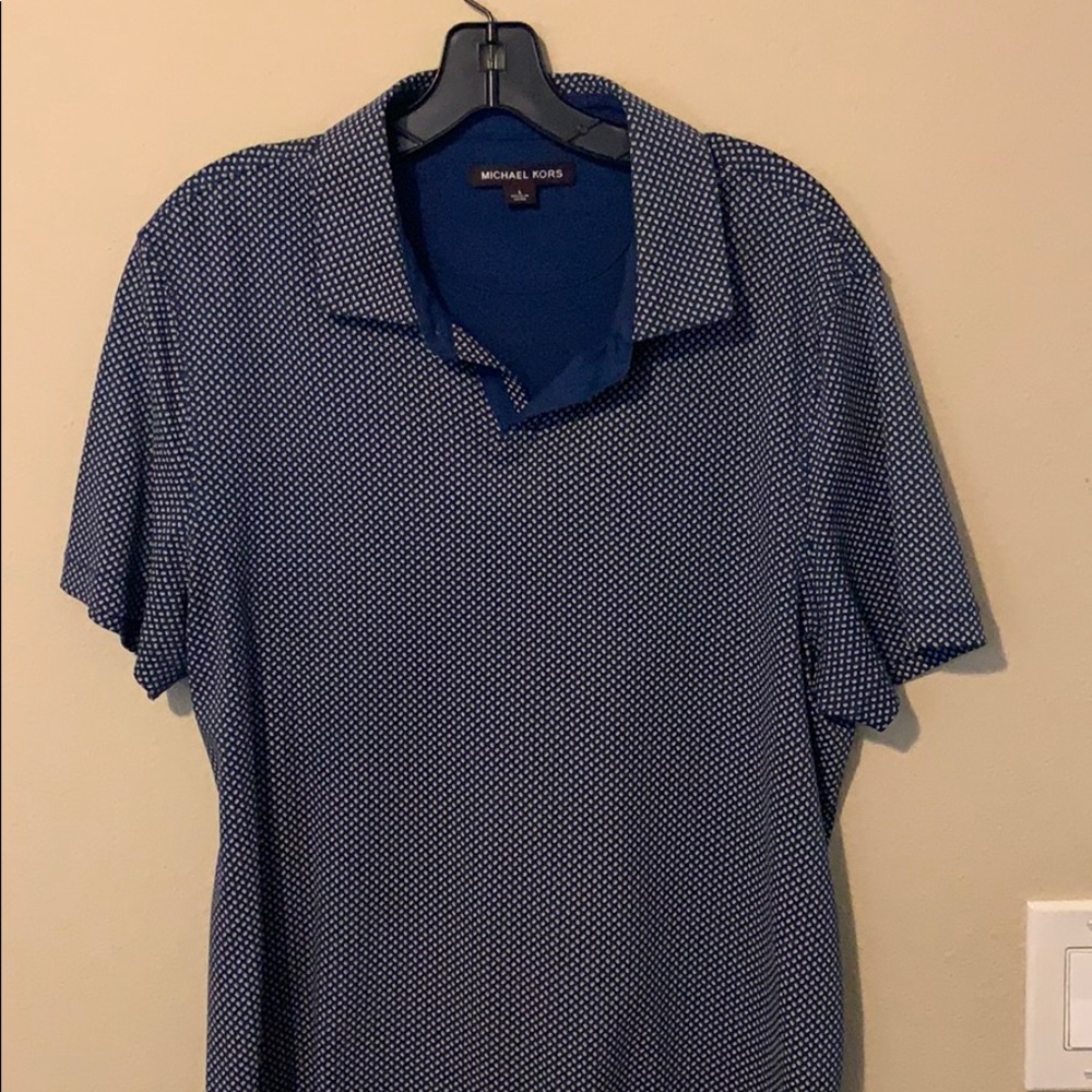 Collard shirt